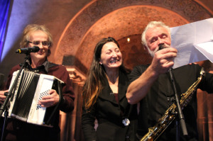 John Pål Inderberg (right) reads "jazz poetry" in an improvisational performance. Photo: Nancy Bazilchuk, NTNU