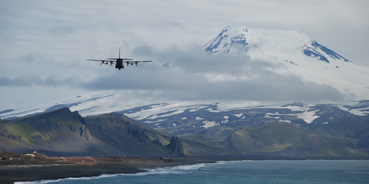 Jan Mayen's evolution through ice, fire and water