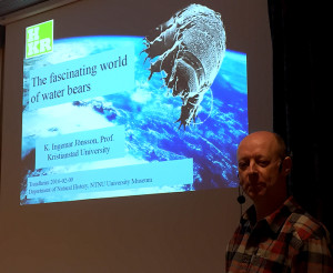 Professor K. Ingemar Jönsson holder foredrag om bjørnedyrenes fascinerende verden. Foto Torbjørn Ekrem