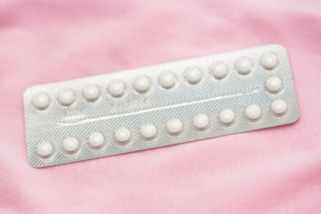 Women who use contraception dominated by oestrogen are most sexually active when they are in a less committed relationship. The women who use birth control that mimics the effects of progesterone, however, are most sexually active when they are in a committed relationship. Illustration photo: Thinkstock