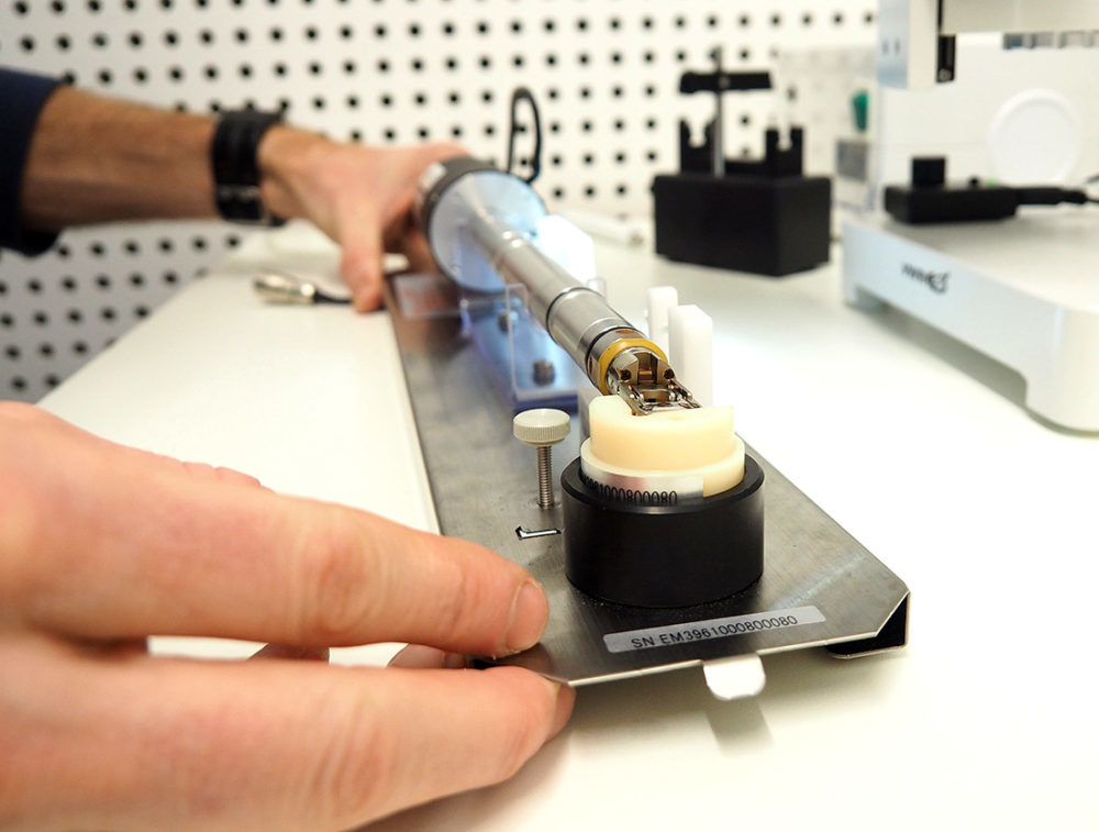 Super microscopes help make greener batteries