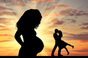 Men can potentially increase their reproductive fitness by impregnating many women. Photo: Thinkstock