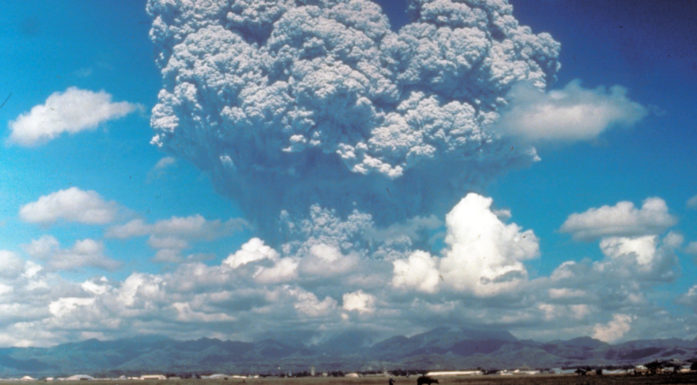 Mt Pinatubo erupting in 1991