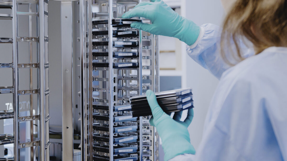 The SINTEF laboratory can test many different ways of producing the right cells.