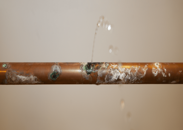 Damaged copper water pipe. Photo: SINTEF