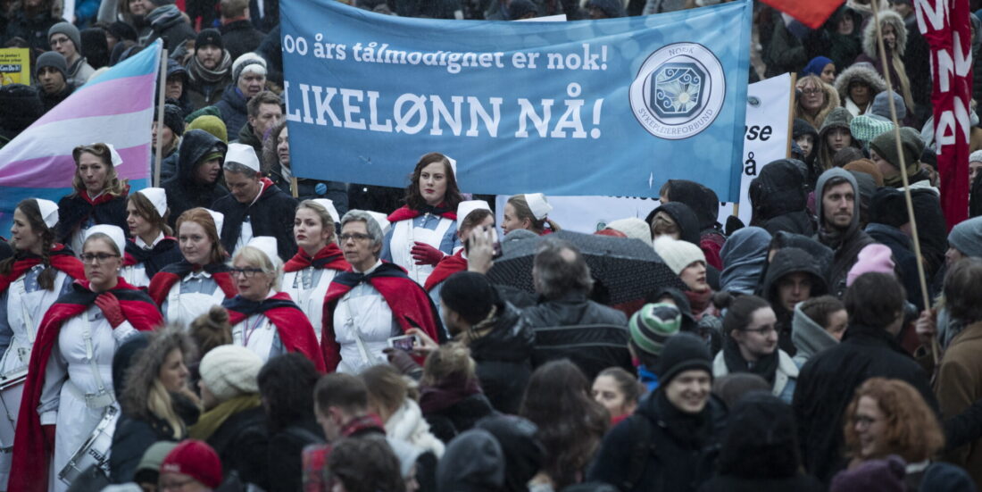 Women's march and demonstration in Oslo for equal pay for women. Photo.